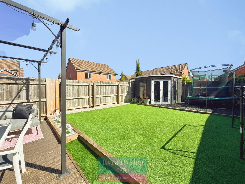 Property photo 3 of 15