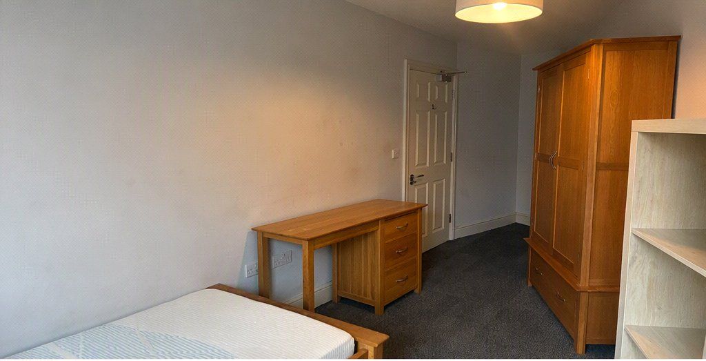 Property photo 3 of 5 Picture No. 04