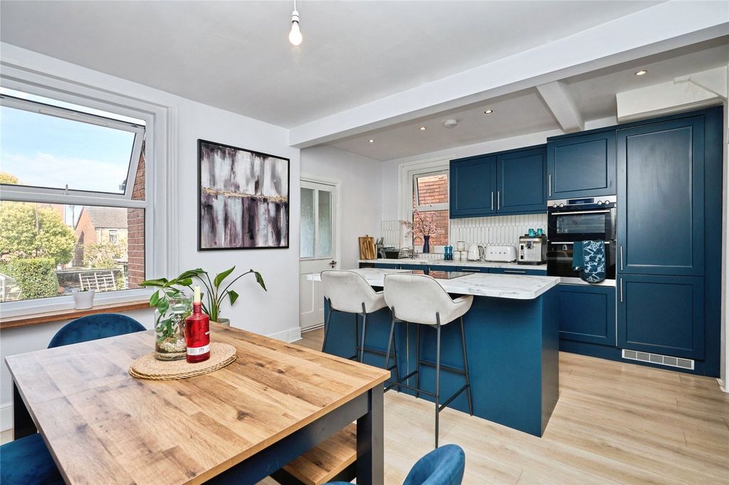 Property photo 1 of 17 Kitchen/Diner