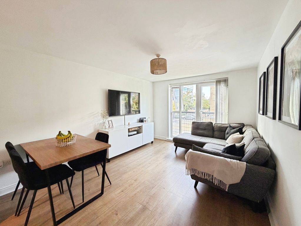 Property photo 2 of 10 Pbox-Img.Jpg