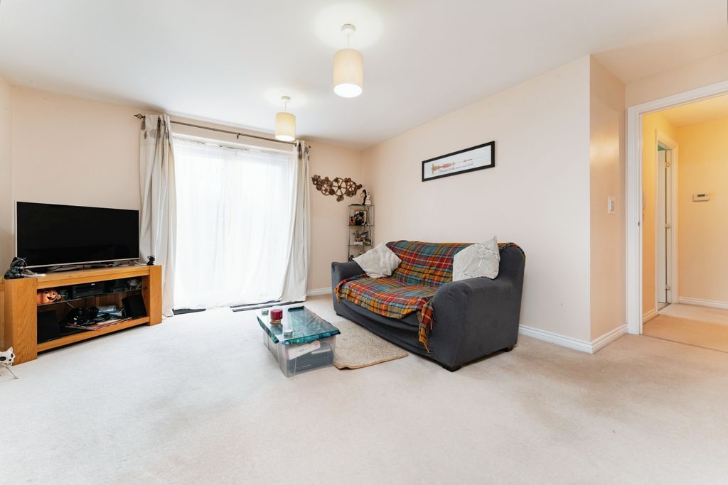 Property photo 2 of 17 Photography