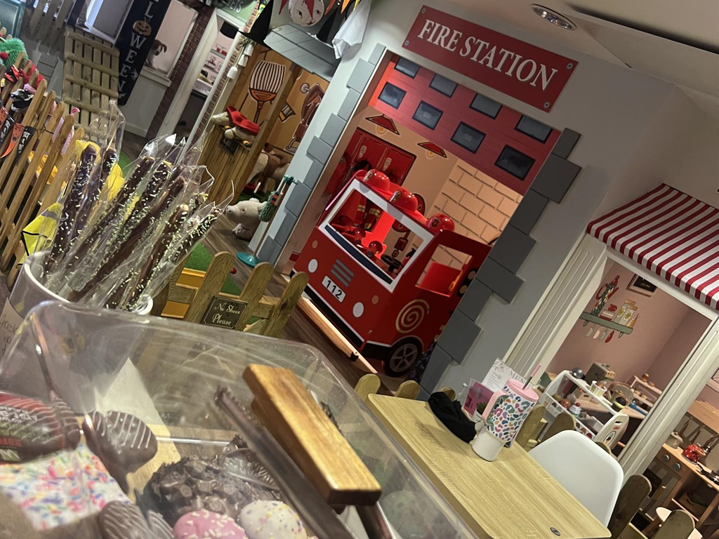 Property photo 3 of 12 Photo 2