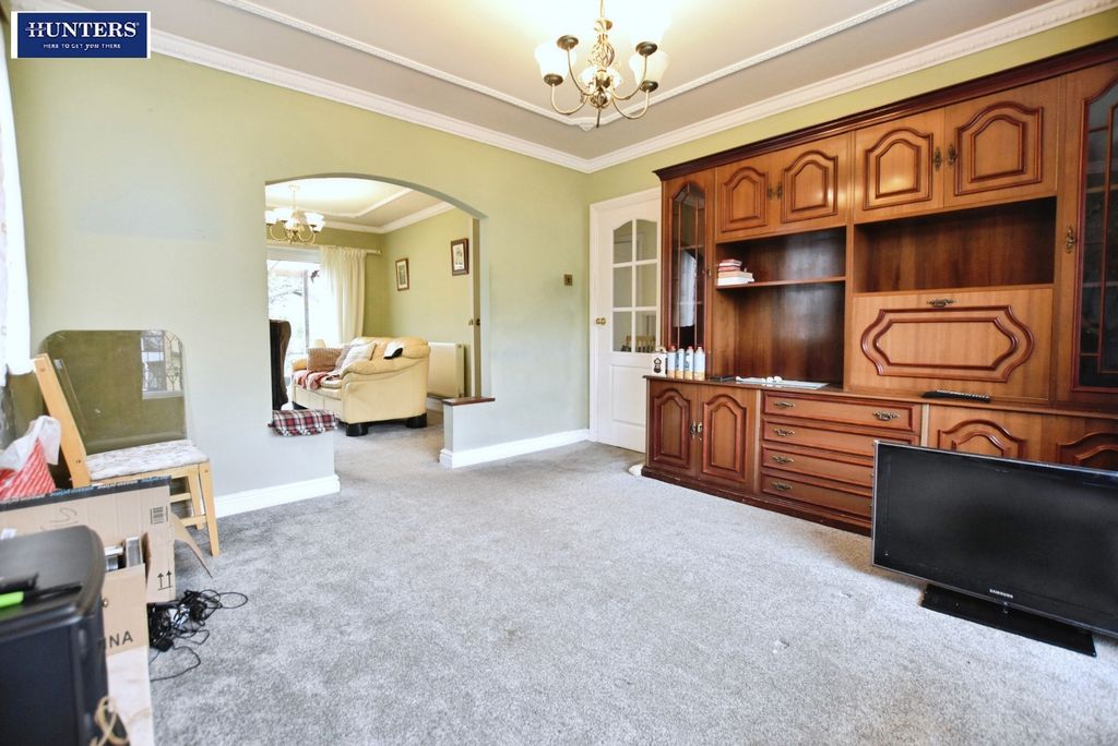 Property photo 3 of 21 Dining Room