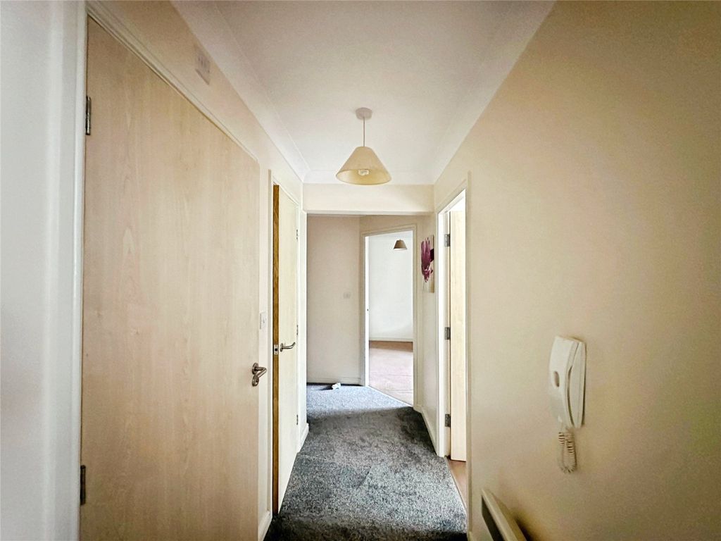 Property photo 2 of 11 Picture No. 16