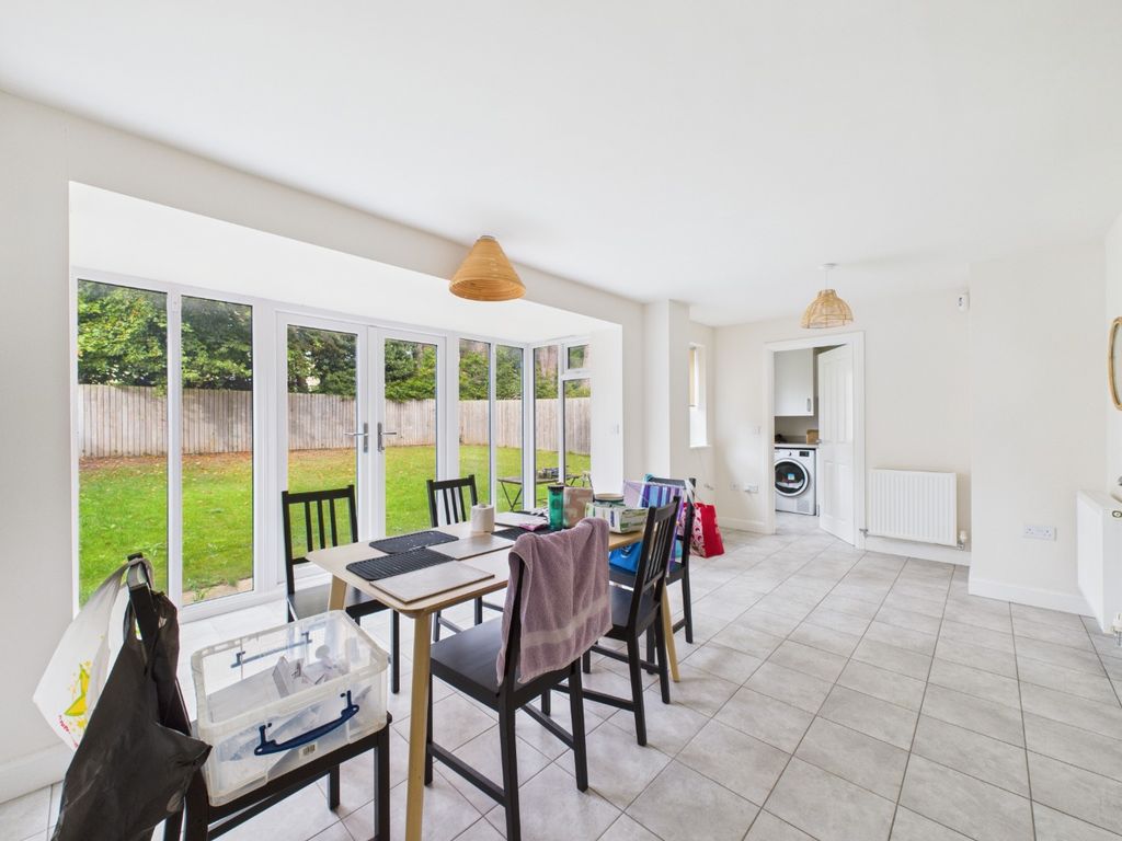 Property photo 1 of 19 4469581