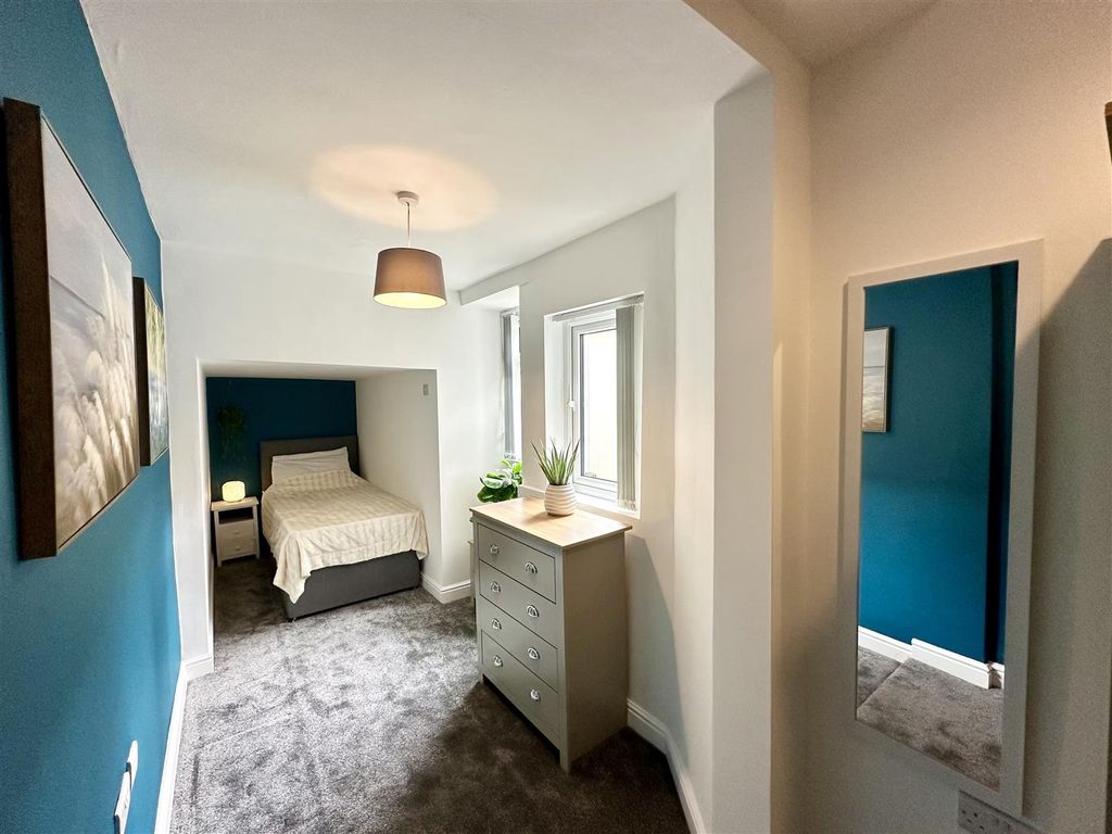 Property photo 2 of 11 Img_5606.Jpeg