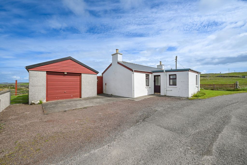 Property photo 1 of 29
