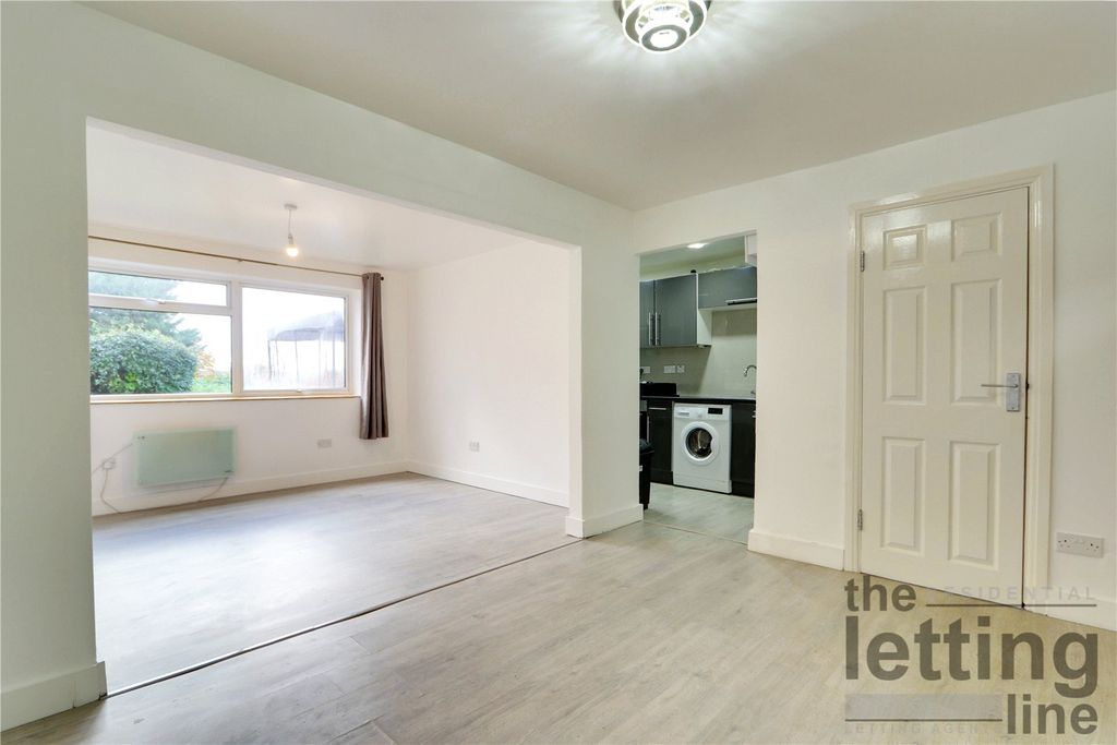 Property photo 2 of 12 Picture No. 10
