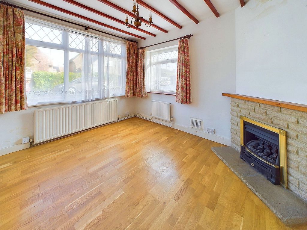 Property photo 2 of 11