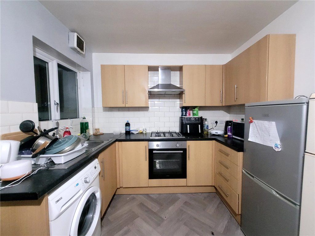 Property photo 2 of 4 Kitchen/Dining