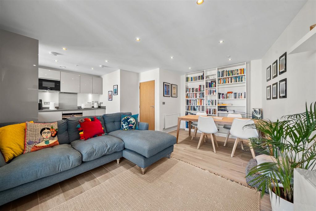 Property photo 2 of 17 Photo 08-04-2026, 2 49 30 Pm.Jpg