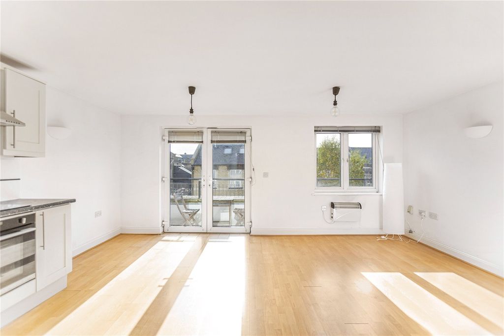 Property photo 2 of 10 Picture No. 03