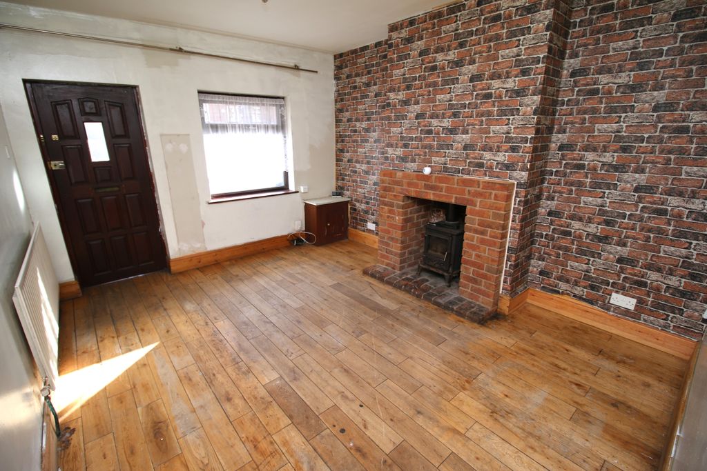 Property photo 2 of 14 Img_7049