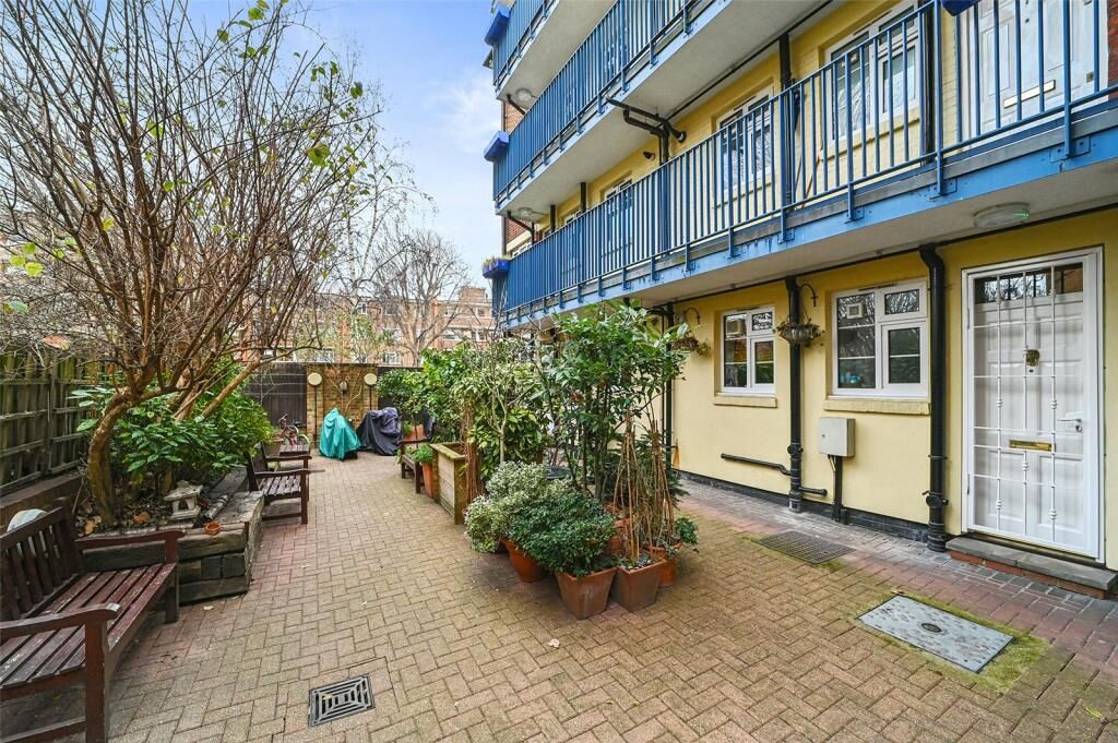 Property photo 1 of 11 2 Bedroom Flat For Rent In E1