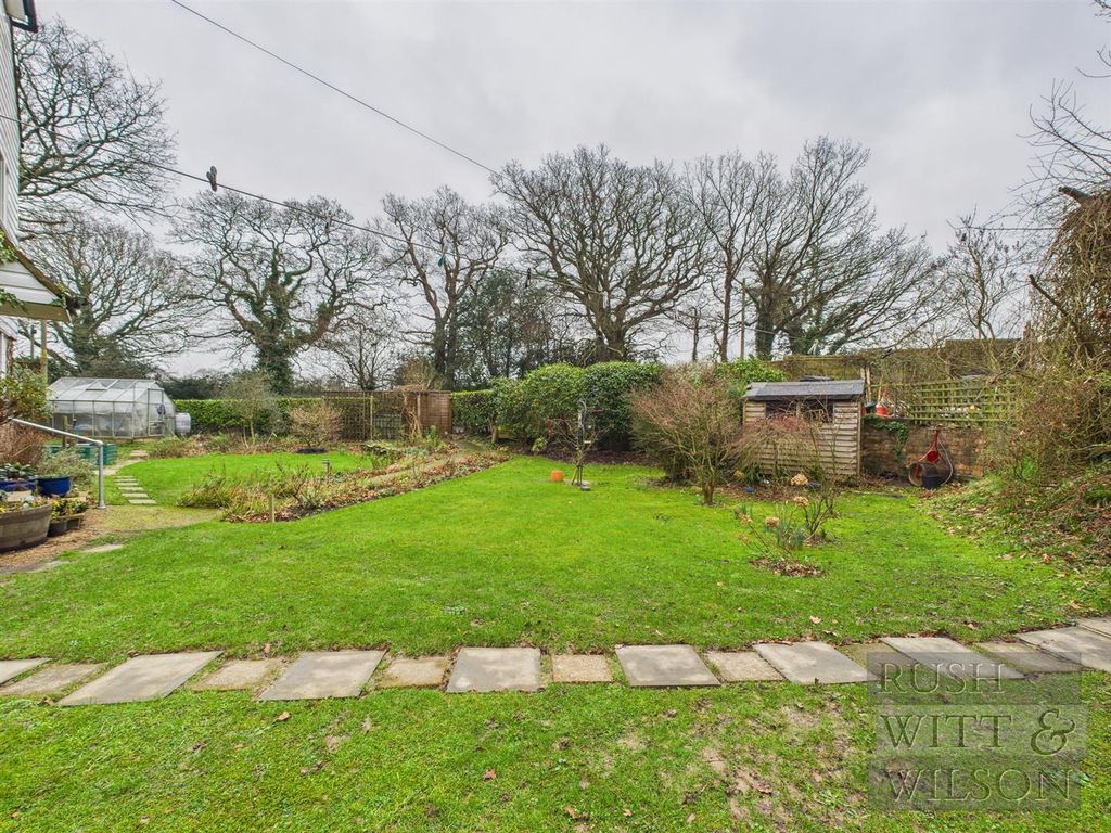 Property photo 2 of 31