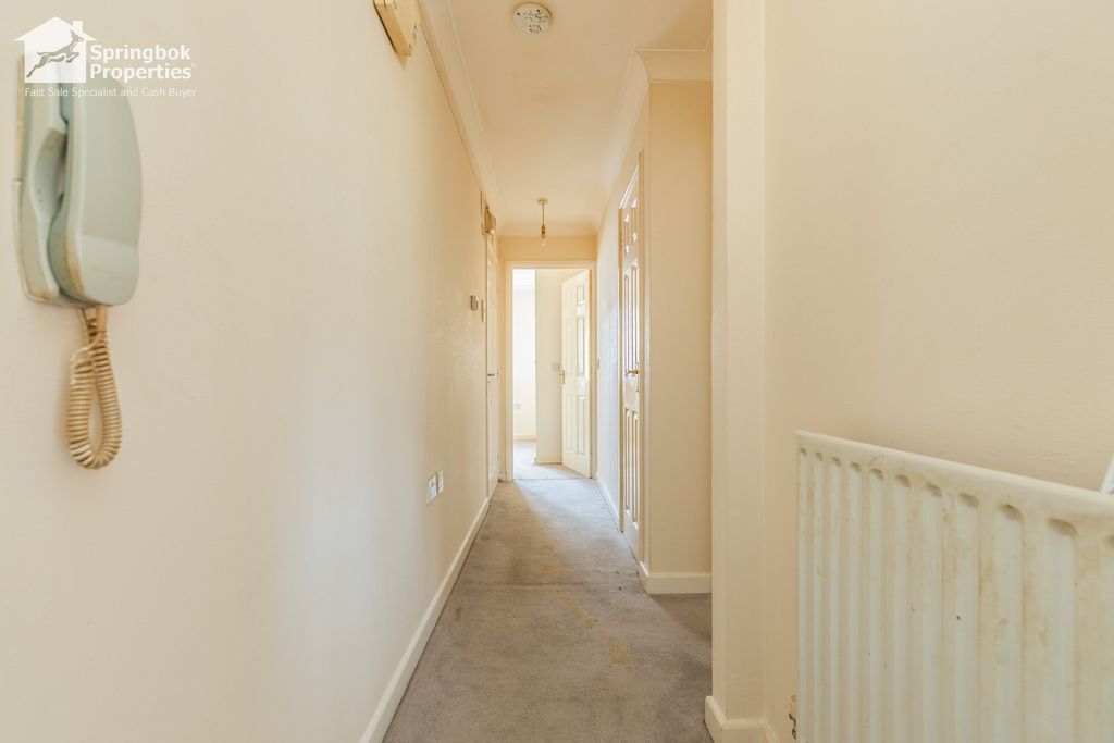 Property photo 2 of 12 Image 1
