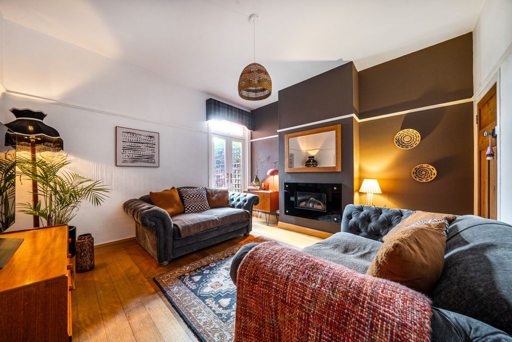 Property photo 2 of 25 34-6A8Ff68cd9935-1510136-1A0425B13ce93-034-34-1