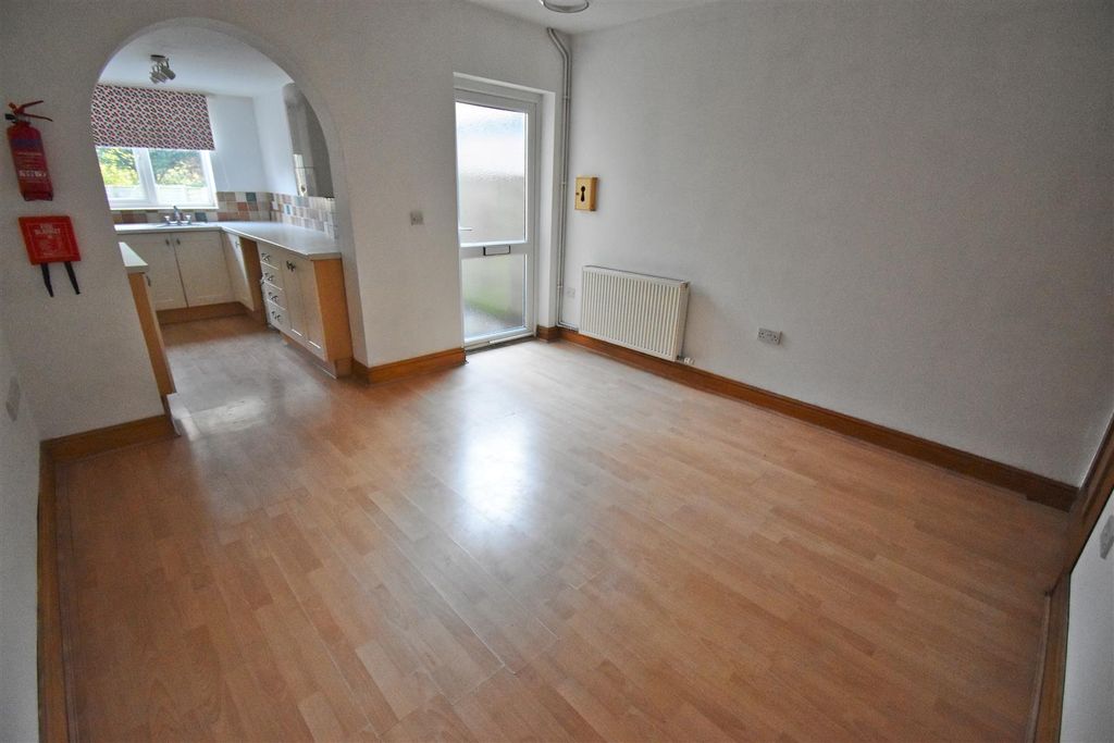 Property photo 2 of 13 Lounge Kitchen.Jpg