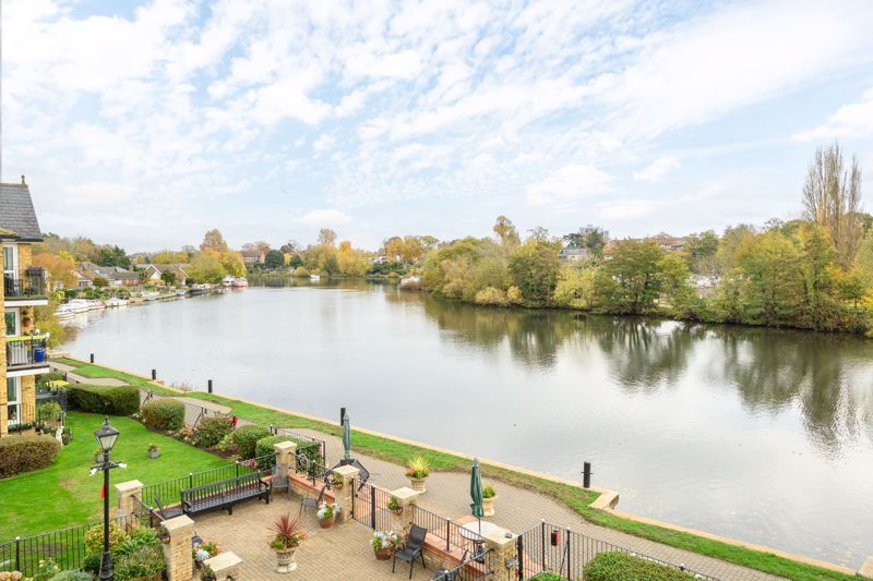 Property photo 3 of 16 Photo 14