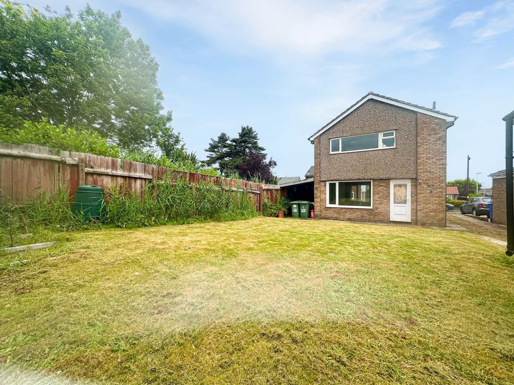 Property photo 3 of 16 Photo 17