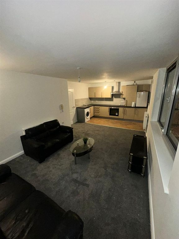 Property photo 3 of 8