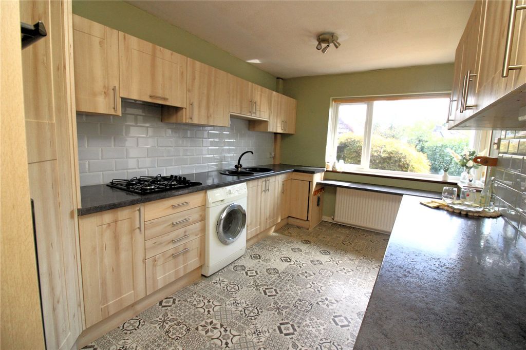 Property photo 3 of 16 Picture No. 24