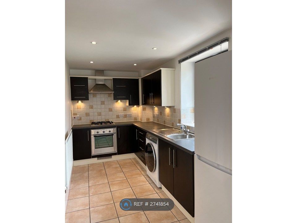 Property photo 3 of 5 Kitchen