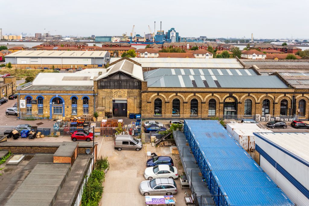 Property photo 2 of 2