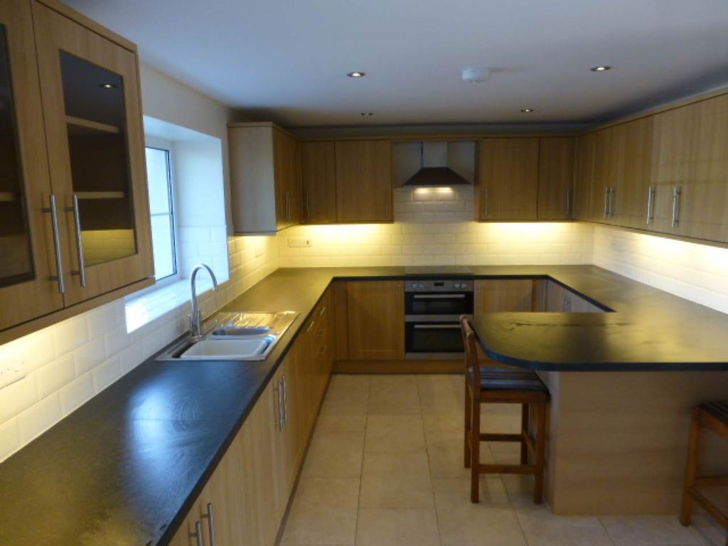 Property photo 2 of 13 Kitchen