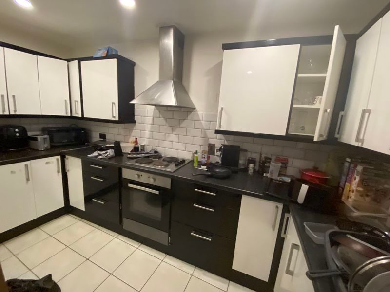 Property photo 2 of 11 Photo 8