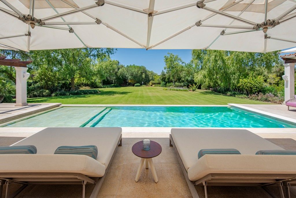 Property photo 3 of 20 Pool (2)