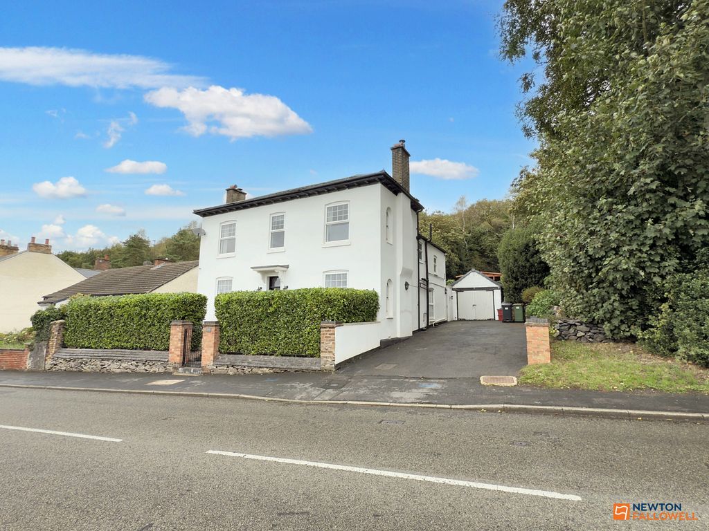 Property photo 1 of 63