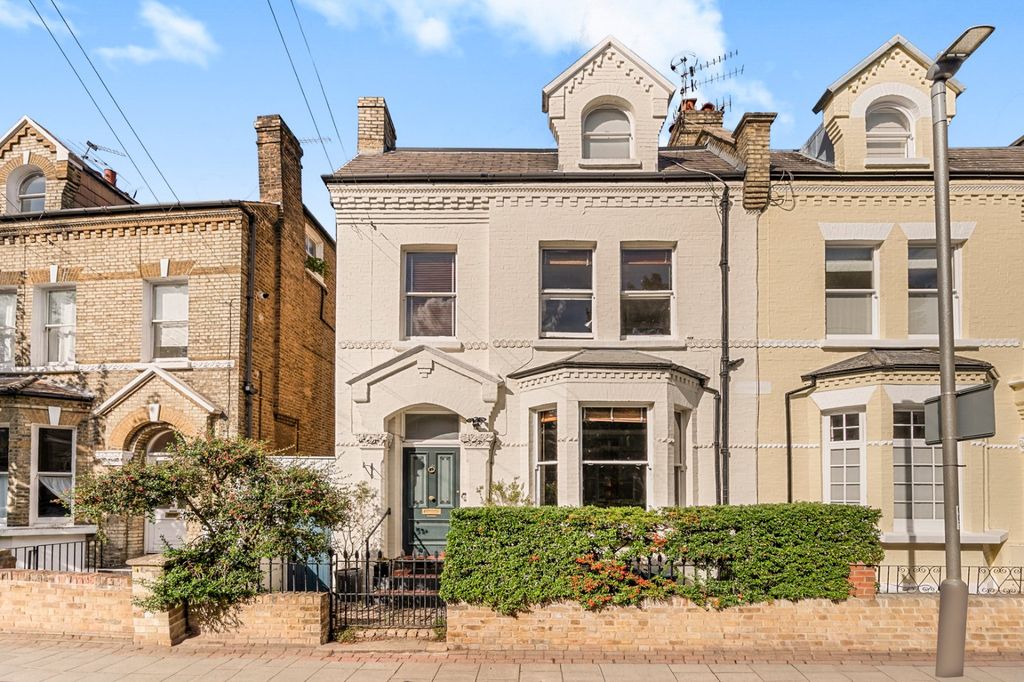 Property photo 1 of 15