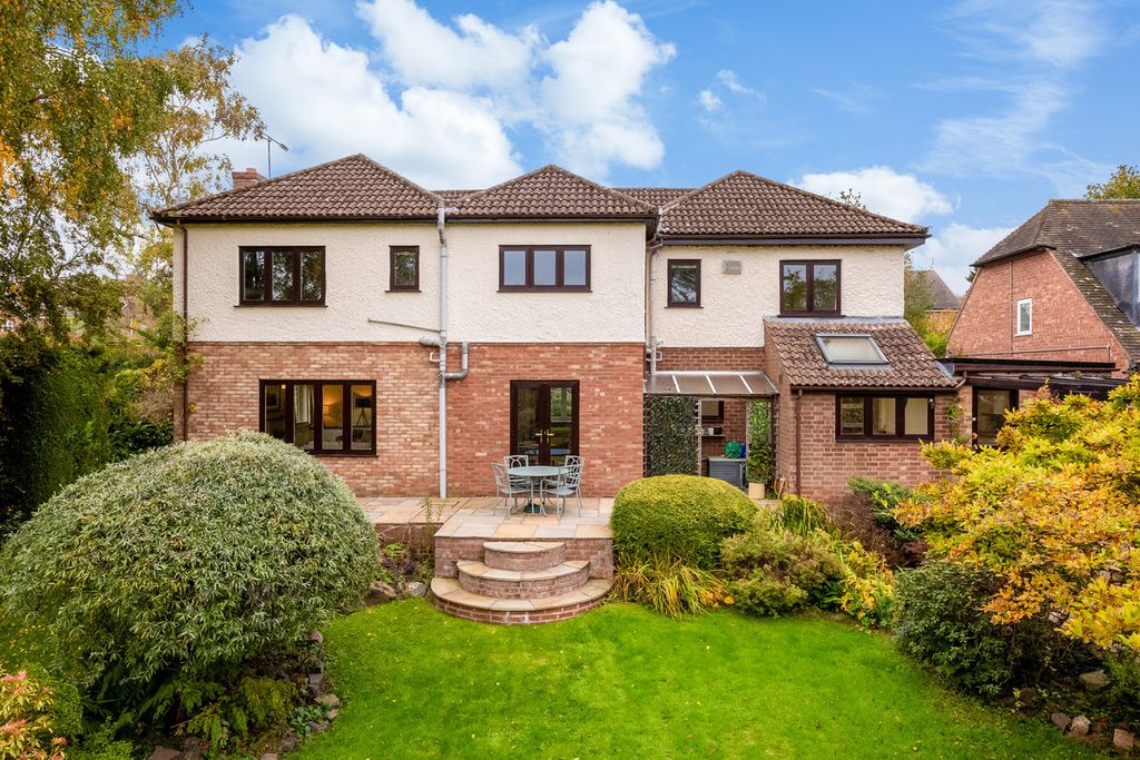 Property photo 2 of 35