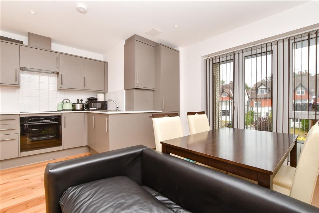 Property photo 2 of 12 Kitchen / Lounge / Diner