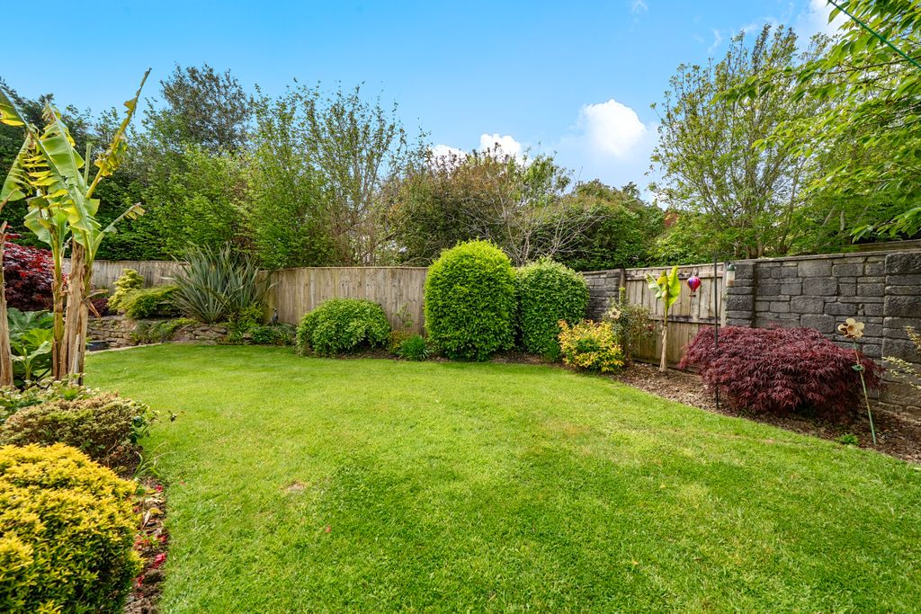 Property photo 3 of 24 1464618 (13)
