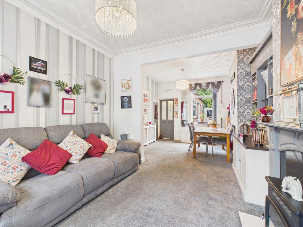 Property photo 2 of 17 5415844