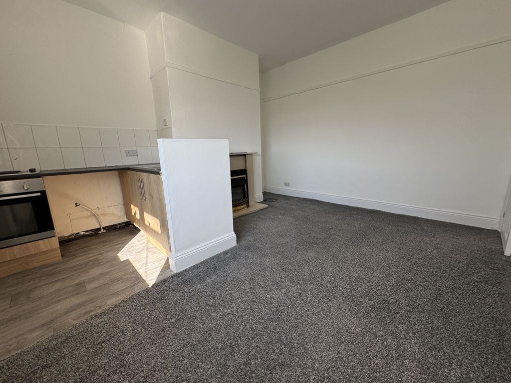 Property photo 3 of 14 Img_1838