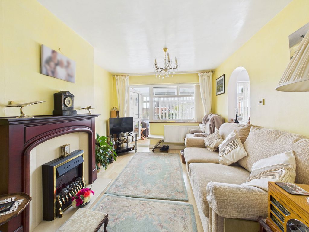 Property photo 2 of 9
