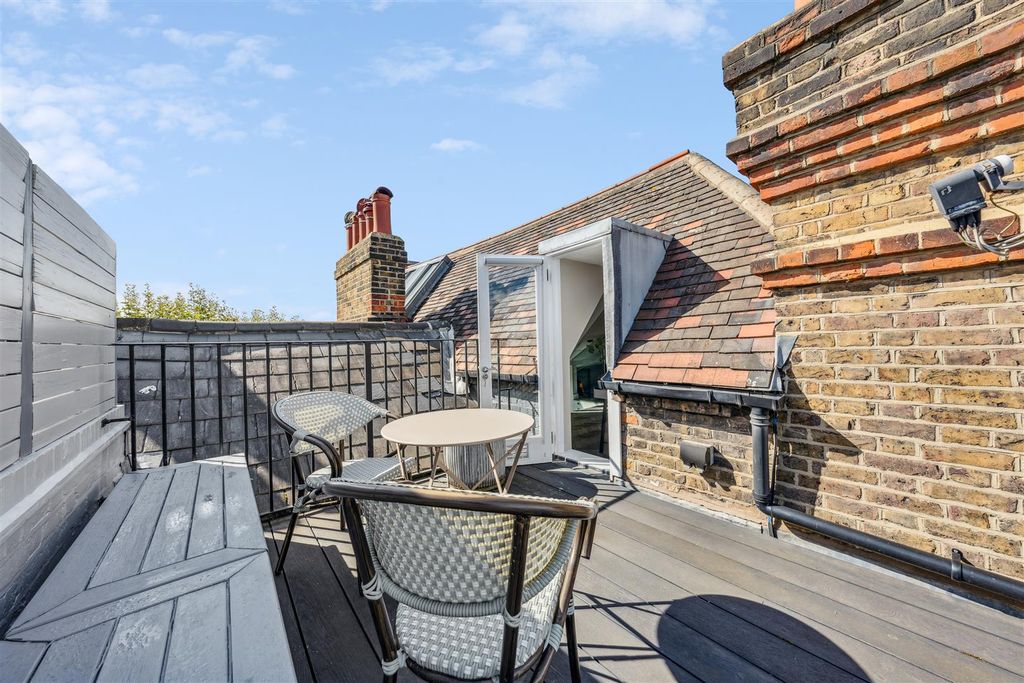 Property photo 3 of 16 9.Jpg