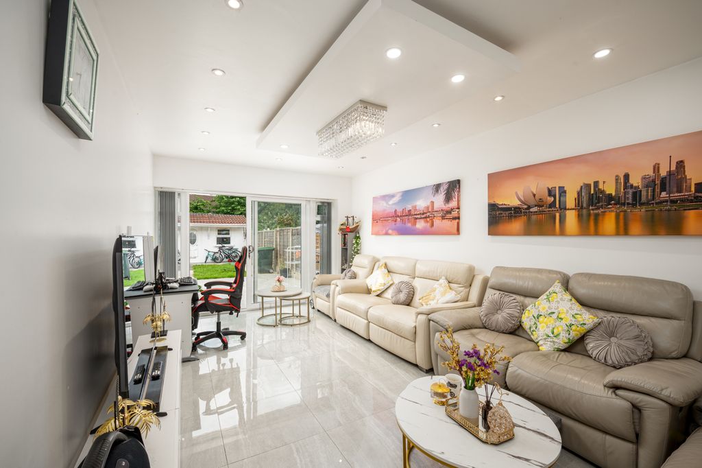 Property photo 1 of 34 16