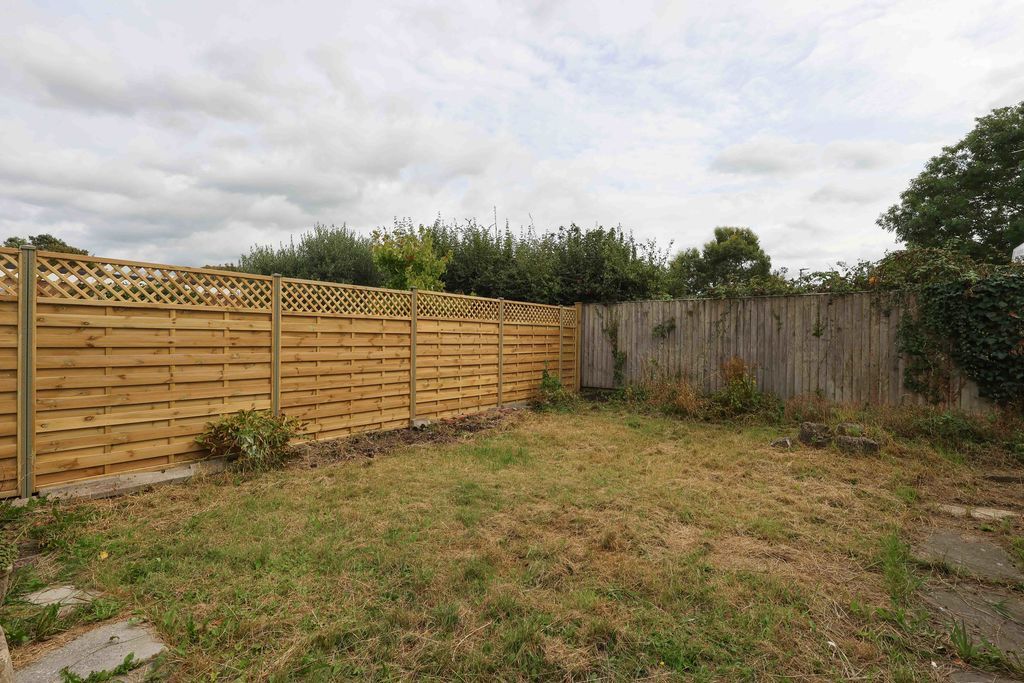 Property photo 3 of 10 Garden
