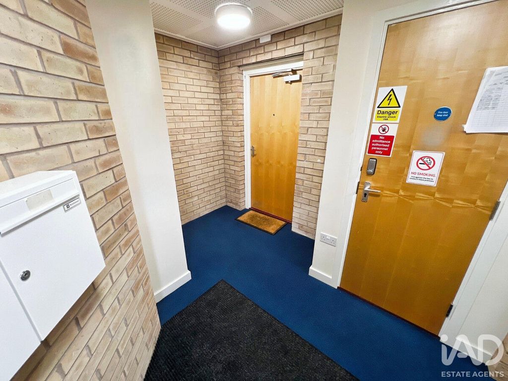 Property photo 2 of 14