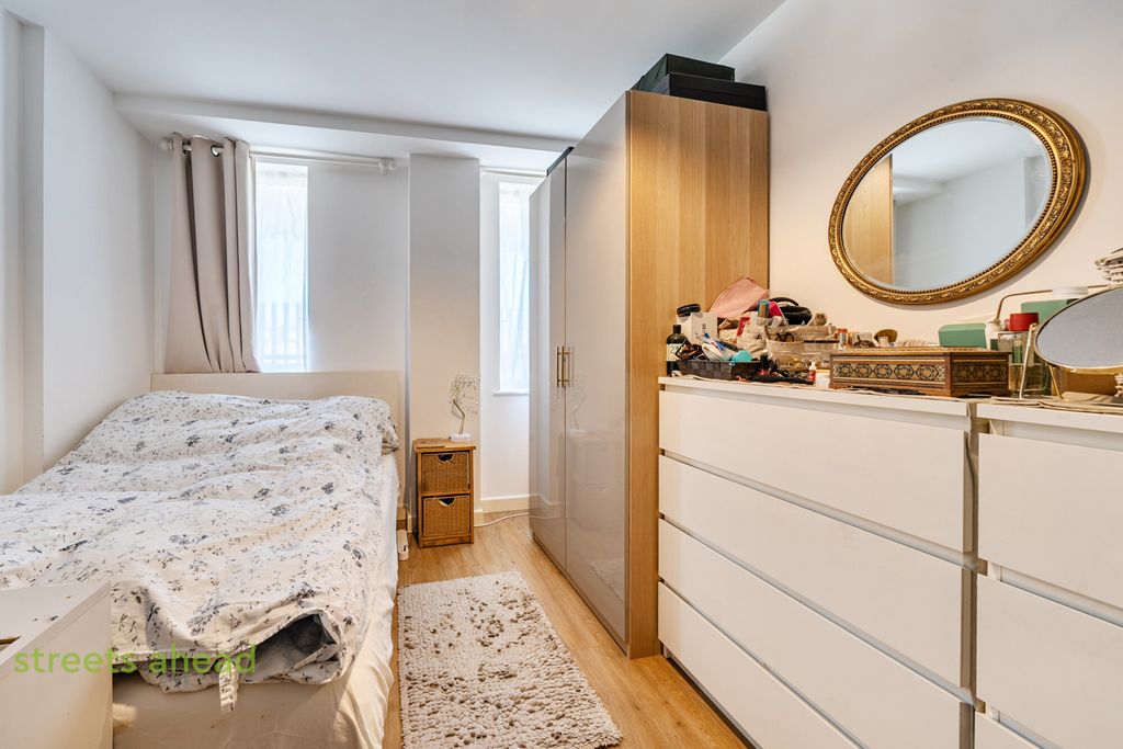 Property photo 3 of 15 62868Cdd-1288-41B...