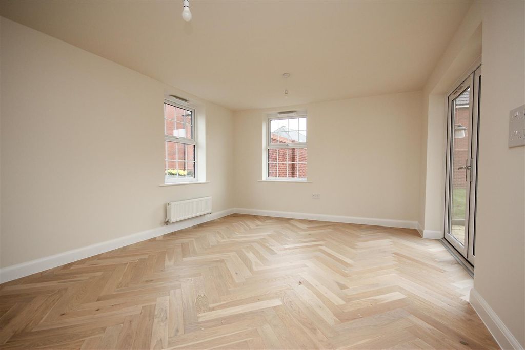 Property photo 3 of 21 Living 1.Jpg