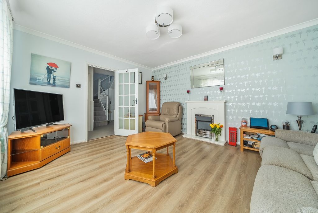 Property photo 2 of 23 3563313