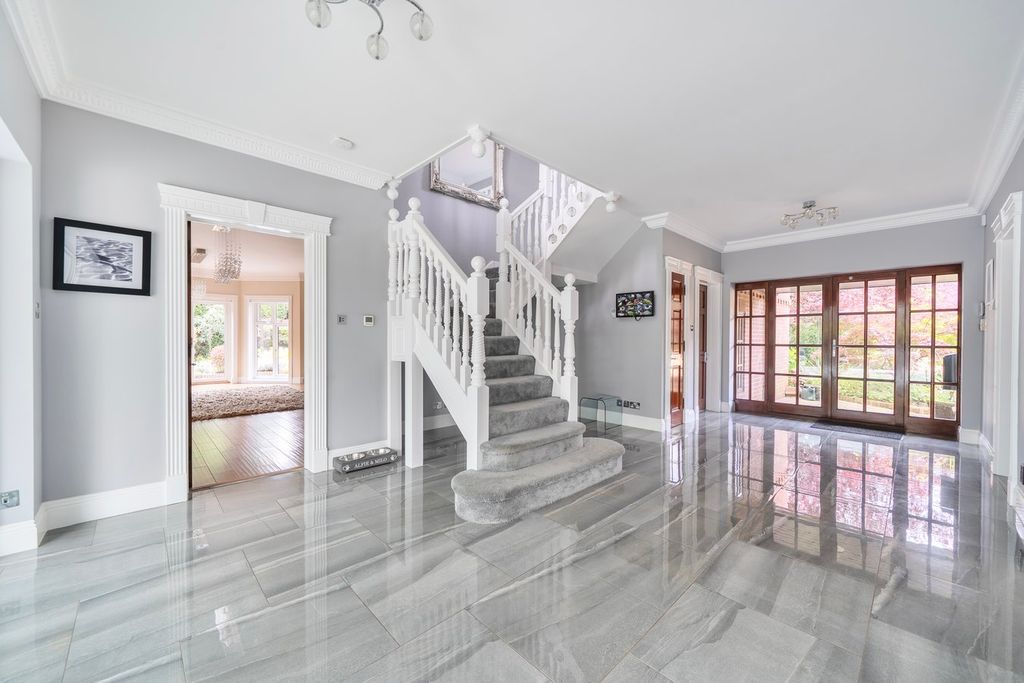 Additional image 8 of 6 bed detached house for saleChurch Road, Westoning MK45