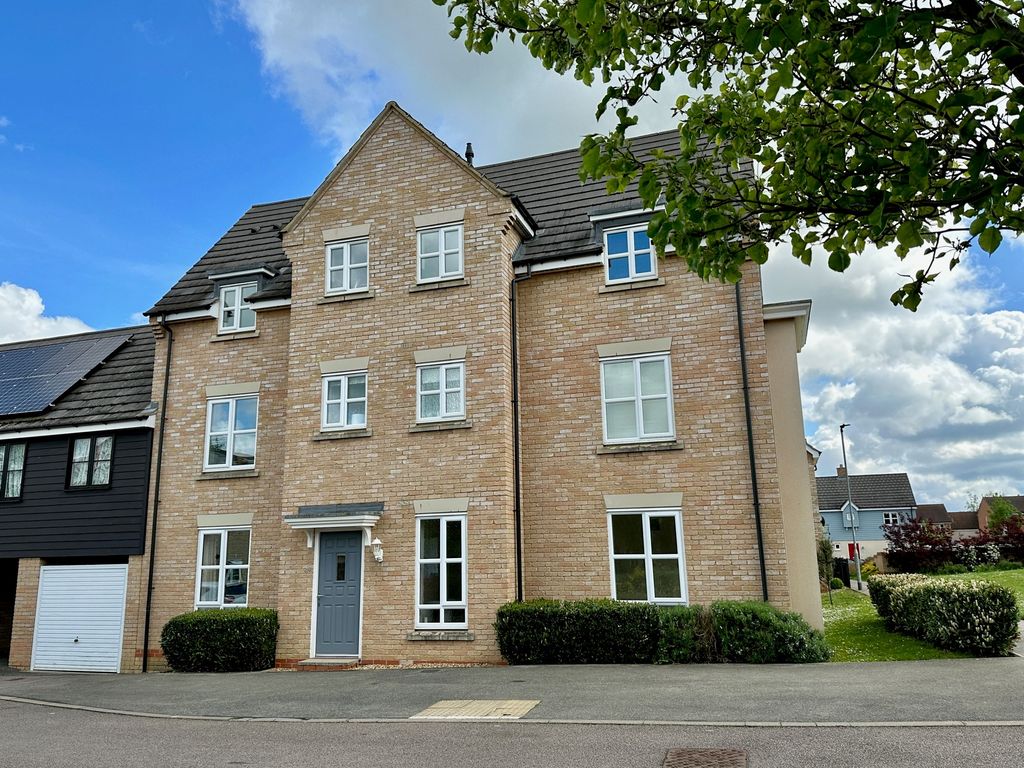 Property photo 2 of 10