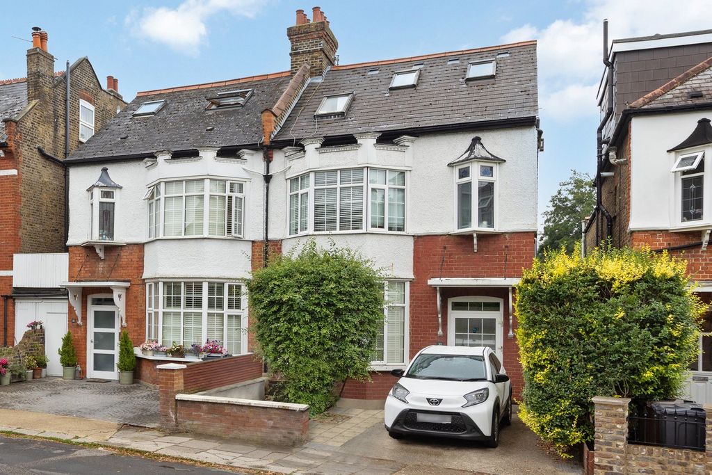 Property photo 1 of 13