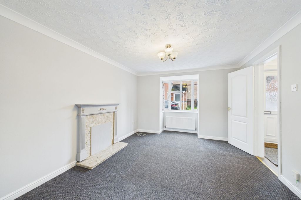 Property photo 3 of 19